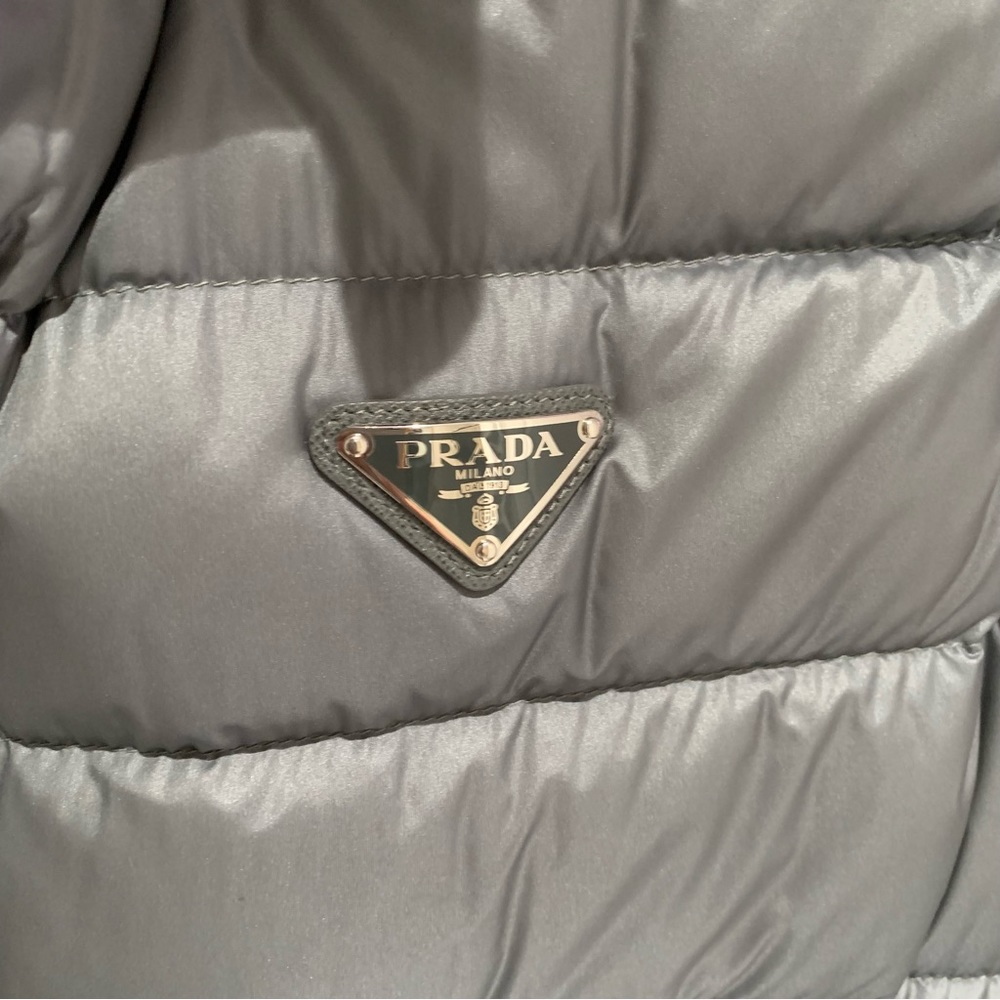 Prada Plain Logo Puffer Vest Down Jacket - image 4